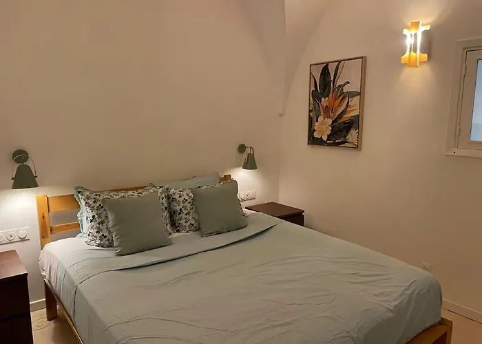 Summerhouse 2 Bed Quiet Old Nice Balcony100M Beach